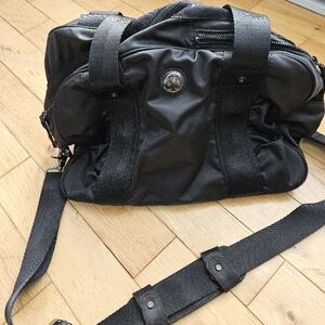 Black VGUC Lululemon Vintage Gym Bag